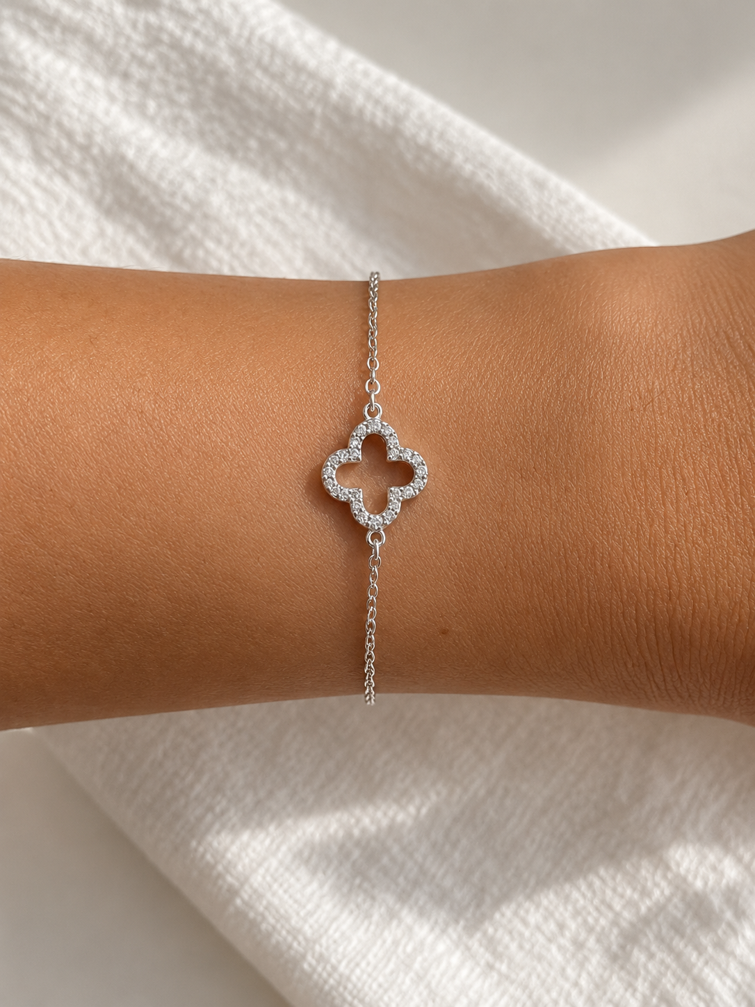 Cubic Zirconia Clover Bracelet